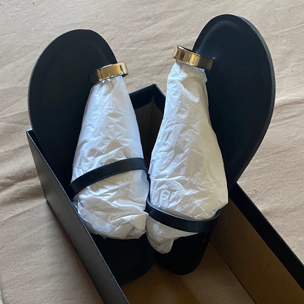 Abercrombie & Fitch Black Sandals with Gold Rings